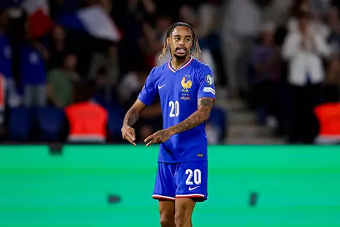 بعد استبعاد باركولا.. بيان غاضب من باريس سان جيرمان ضد الاتحاد الفرنسي